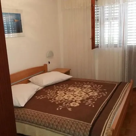 6468a Apartment *